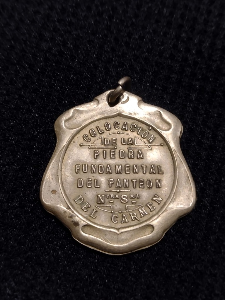 Medalla Panteón Ntra Sra del Carmen